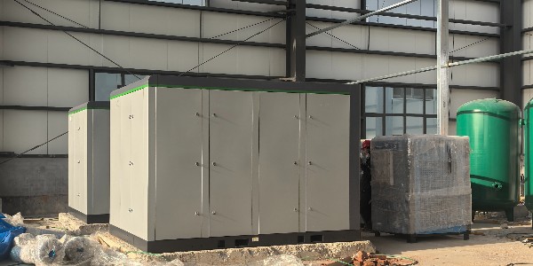 兩級壓縮空壓機(jī)200kW一套安裝完成！睿寂行